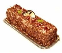 Geleneksel Tariflerle 4-6 Kişilik Çikolatalı Muzlu Baton Yaş Pasta